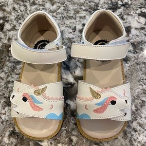 NWT Livie & Luca dragon sandals